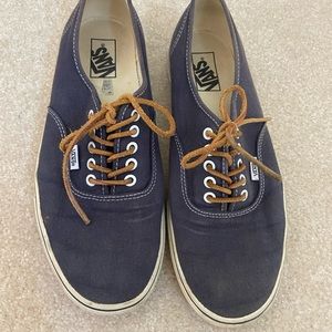 Canvas blue VANS with leather laces